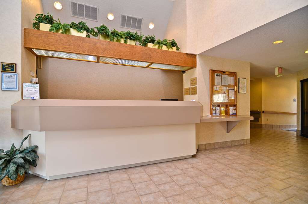 Americas Best Value Inn And Suites Lee'S Summit-Kansas City Интерьер фото