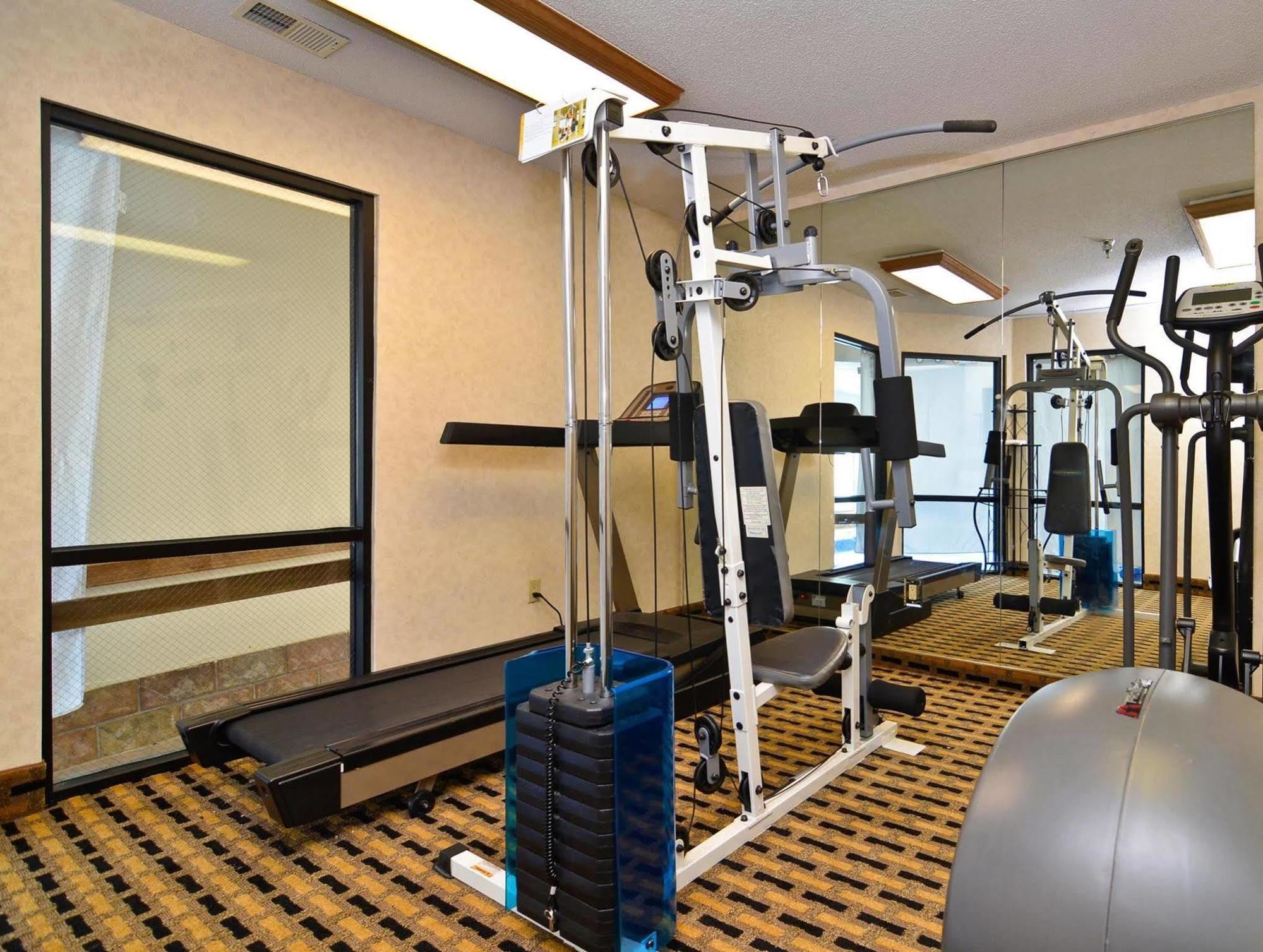 Americas Best Value Inn And Suites Lee'S Summit-Kansas City Экстерьер фото